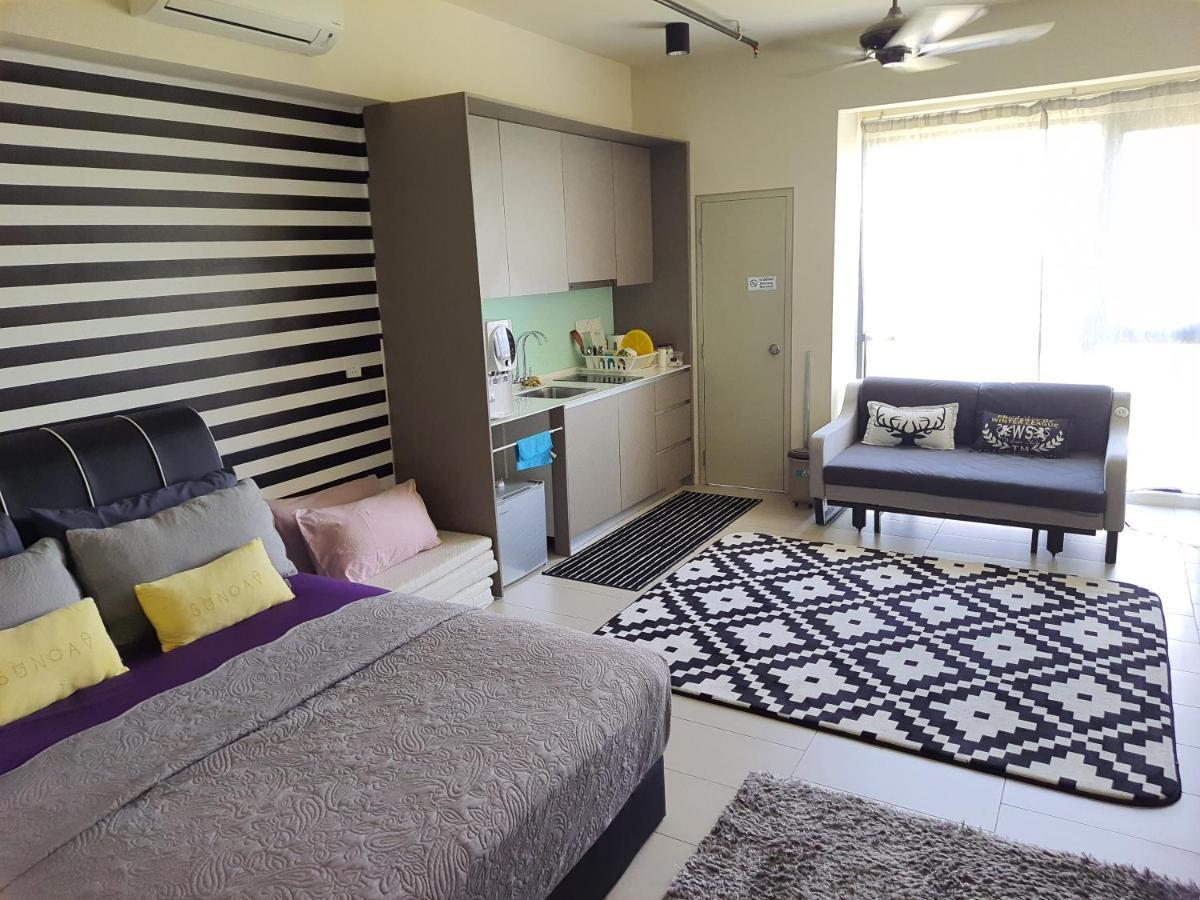 Mufasa Suites At Tamarind Suites With Wifi Netflix Coway Level 8 Сиберджая Екстериор снимка