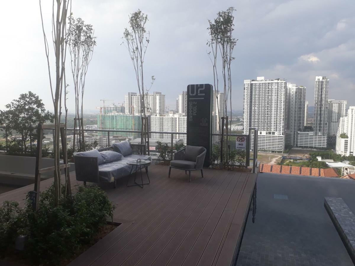 Mufasa Suites At Tamarind Suites With Wifi Netflix Coway Level 8 Сиберджая Екстериор снимка